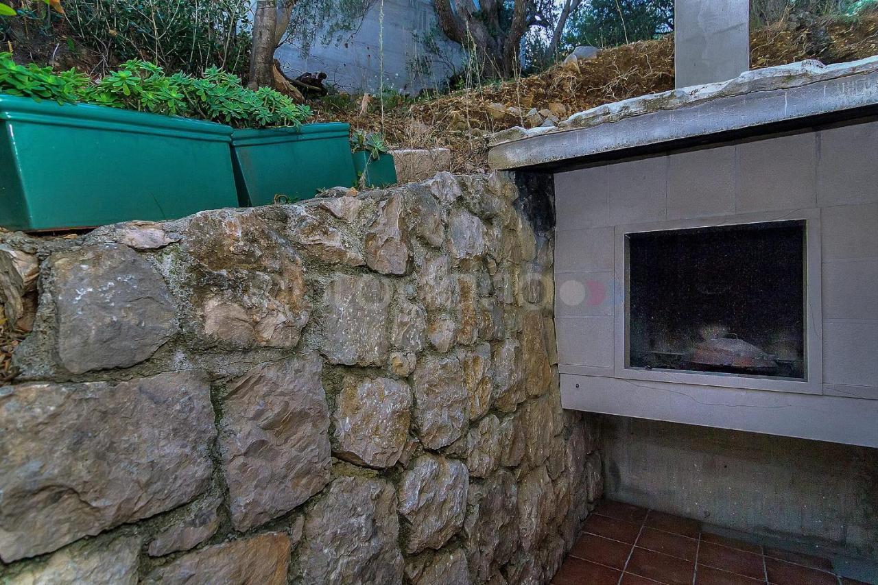 Holiday Home Darius With Hot Tub Makarska Bagian luar foto
